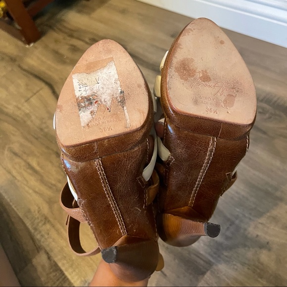 MaxAzria FLAVIA LEATHER HEELS | SIZE 6.5 | WHITE - Picture 6 of 8